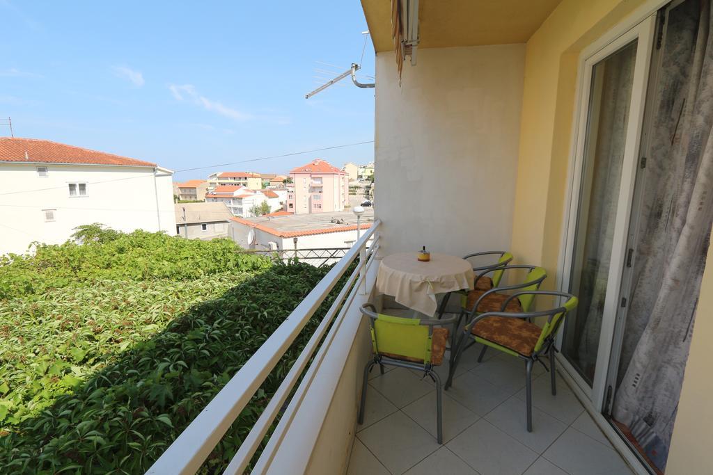 Apartments Antoneta Makarska Exterior photo